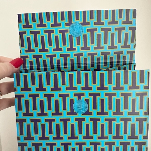 Tory Burch Shopping Gift Bags Set of 2 - Picture 3 of 5